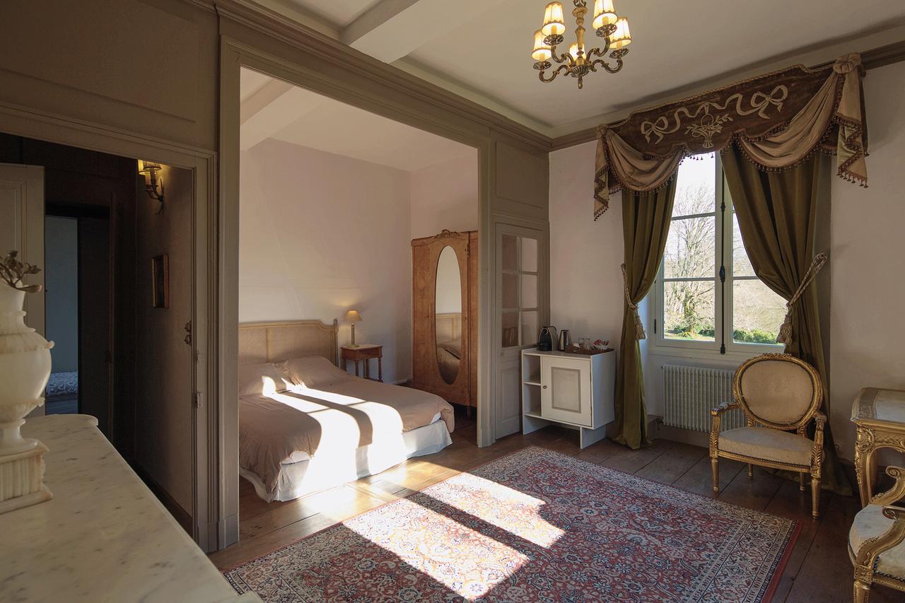 مبيت وإفطار Thauron Abbaye Du Palais المظهر الخارجي الصورة